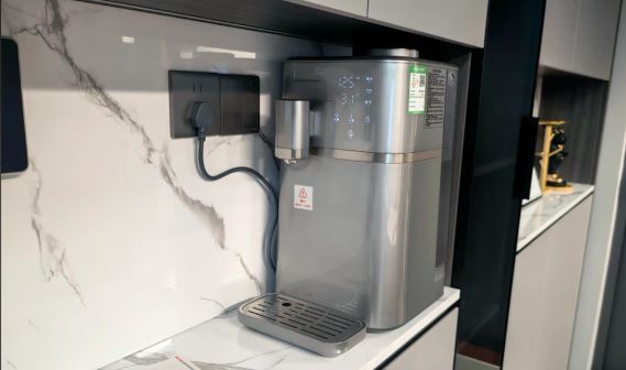 净热一体机设备优选邦登净水提供厨下机与直饮加热净水器